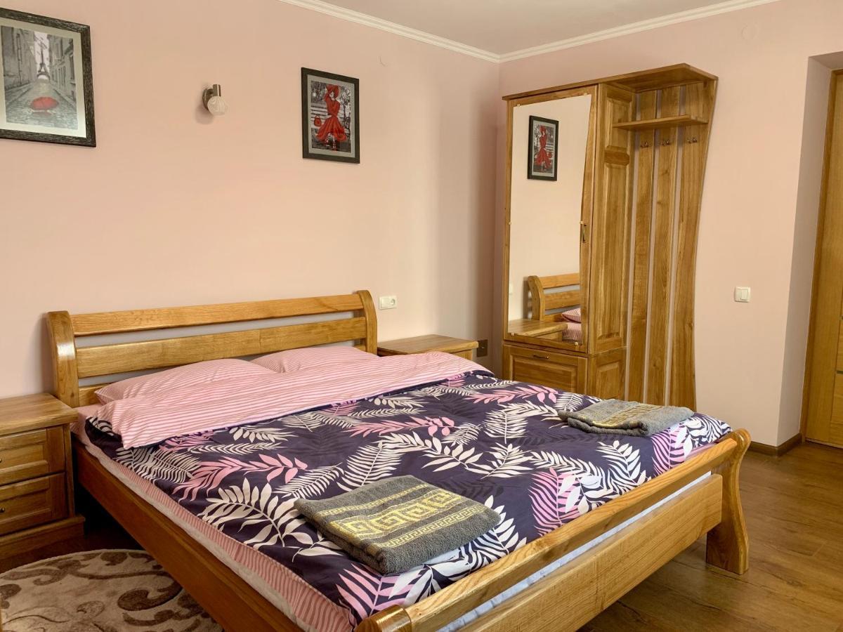 Underhills House Apartment Yaremche Luaran gambar